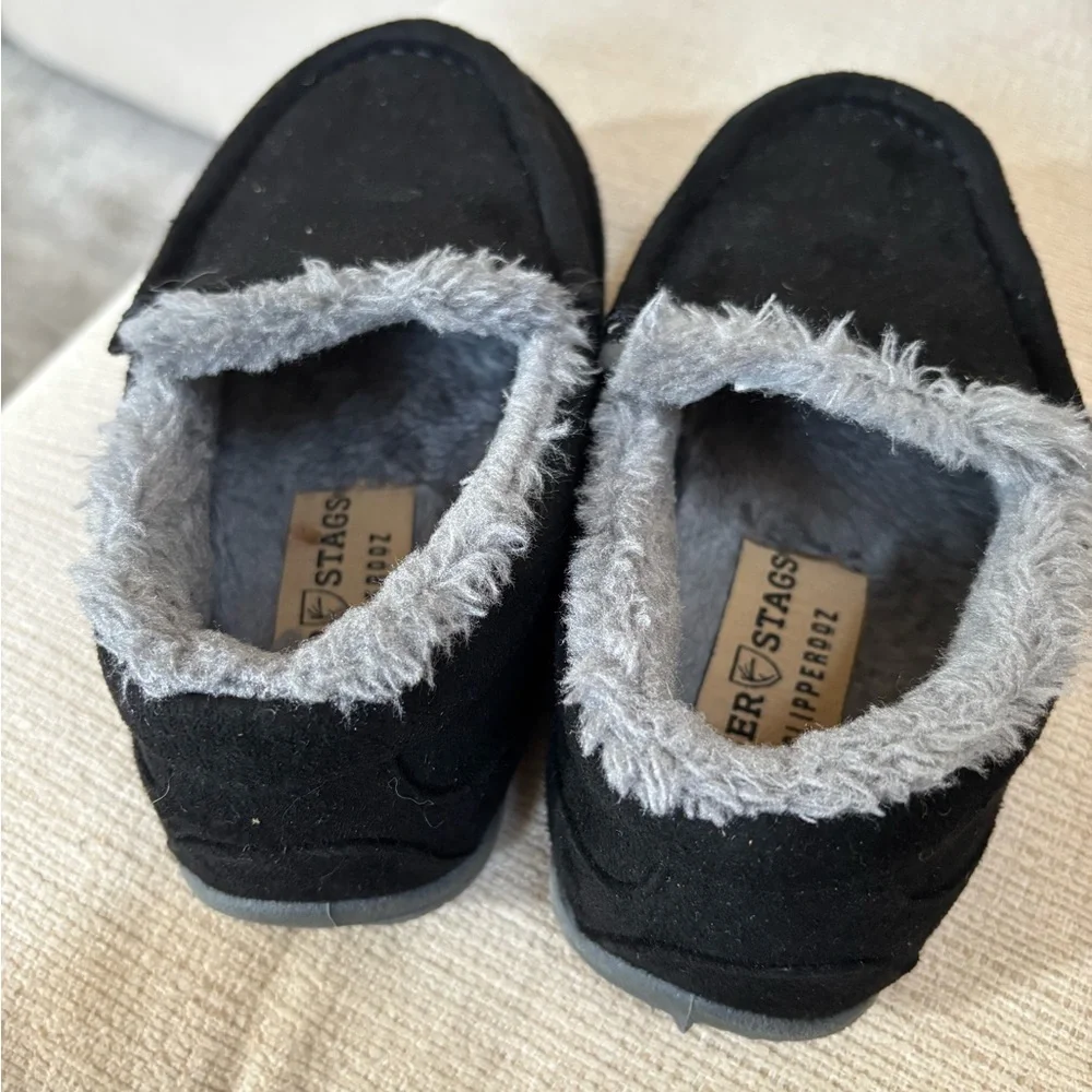 Kids Deer Stags Black Slippers with Plush Gray Lining.